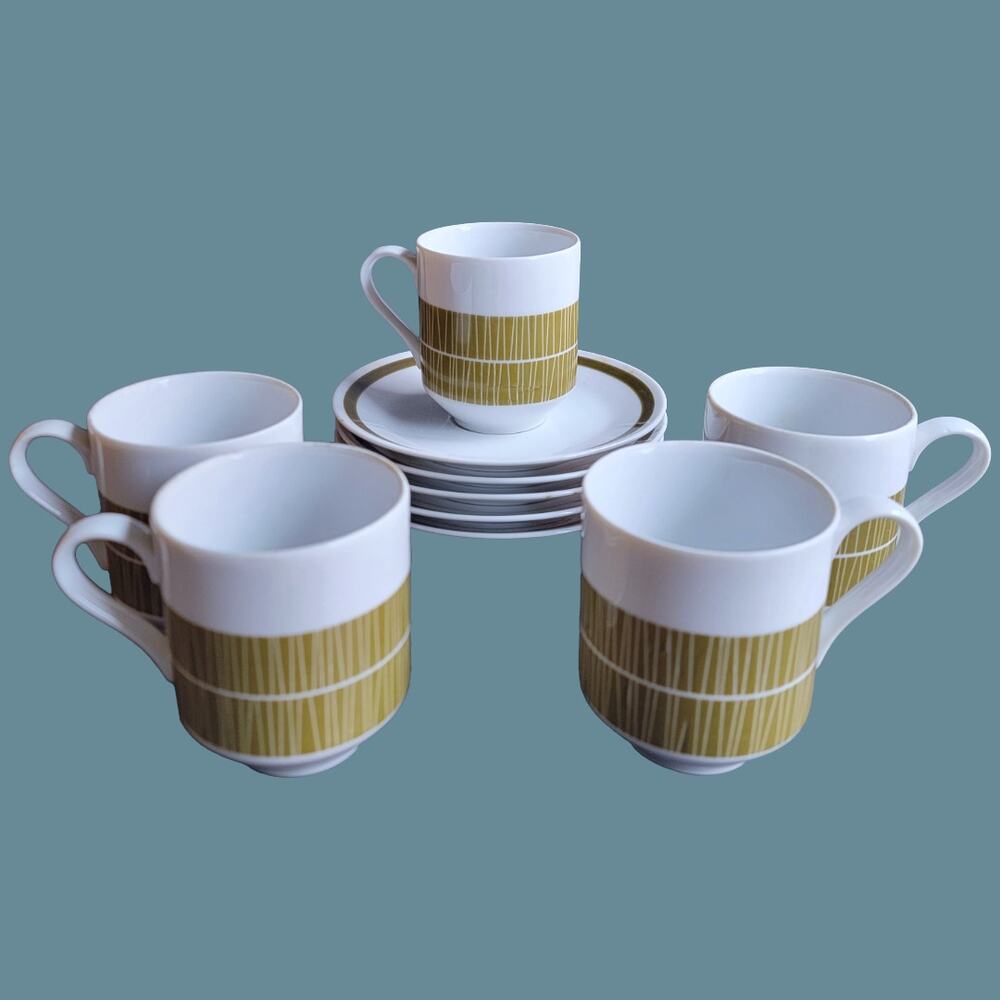 Vintage 1960s Mikasa Olive Green "Accent Contour 5584" Cups and Saucers